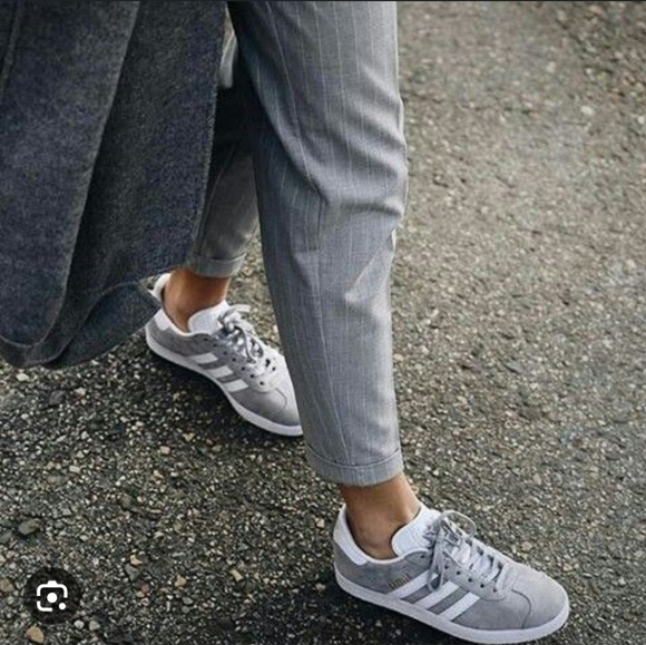 ADIDAS Gazelle - Picture 1 of 5